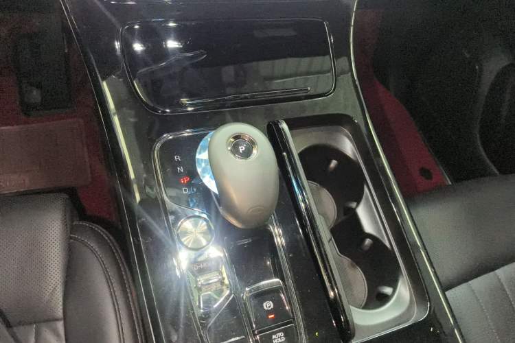 Used GAC Trumpchi M8 2023 Zongshi Series Dual-Motor YuZun Edition