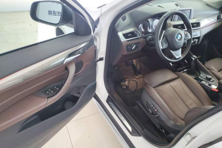 Used BMW X1 2018 sDrive18Li Luxury Model