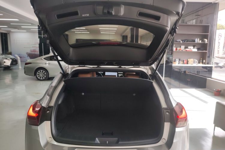 Used Lexus UX 2022 260h Explore-Cool Edition