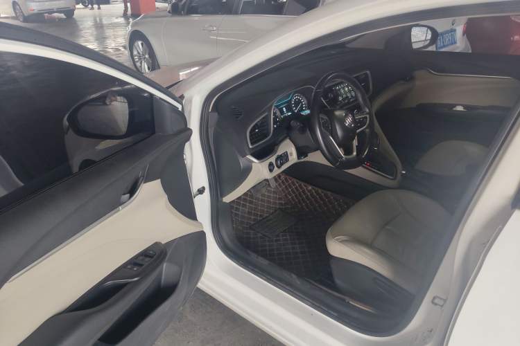 Used Buick GT 2019 15T Dual-Clutch Connected Elite Version China V Standard