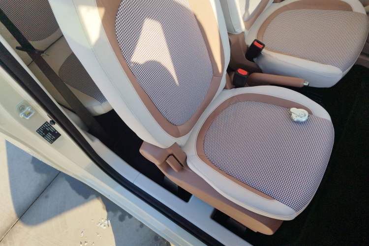 Used Bestune Pony 2025 222km Range Agile Horse
