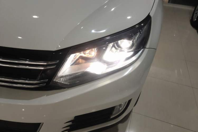 Used Volkswagen Tiguan 2015 1.8TSI Automatic Two-Wheel Drive Luxury Model
