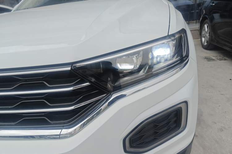 Used Volkswagen T-ROC 2021 280TSI DSG Two-Wheel Drive Comfort Connect Edition