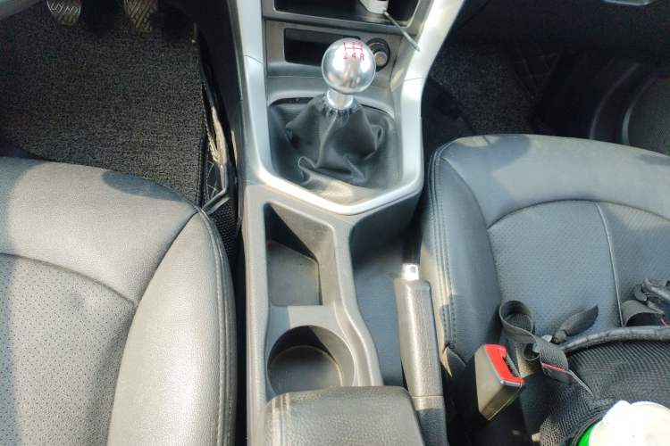 Used Venucia T70 2015 1.6L Manual Ruixing Edition
