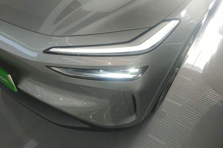 Used ONVO L60 2024 60 kWh Rear-Drive Version