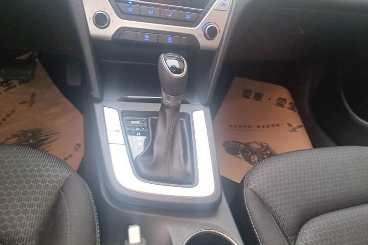 Used Hyundai Elantra 2016 1.6L Automatic ZhiXuan – Elite Version
