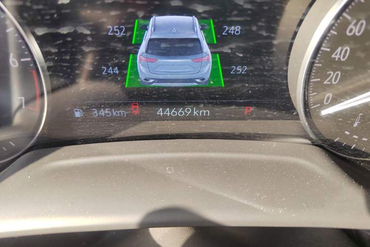 Used Buick Envision 2022 Encore Plus 652T Five-Seat Luxury Model
