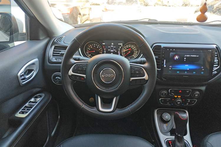 Used  Compass 2017 200T Automatic Family Enjoyment Four-Wheel Drive Edition
