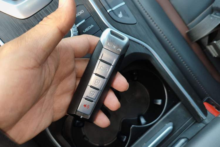 Used Wey VV5 2020 1.5T Two-Wheel Drive Smart Pioneer
