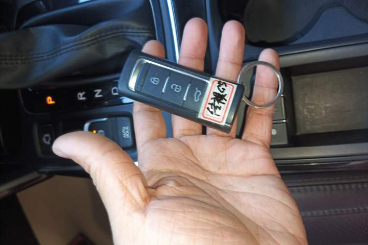 Used GAC Trumpchi GS4 2018 235T Automatic Two-Wheel Drive Luxury Smart Connectivity Millionth Anniversary Edition
