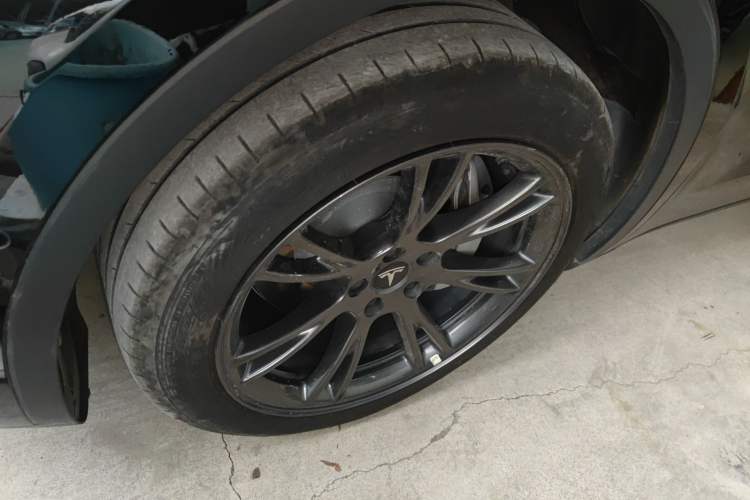 Used Tesla Model Y 2023 Rear-Wheel-Drive Version