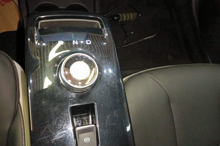 Used Geometry E Firefly 2023 320KM Cute & Handsome Tiger 5 Seats