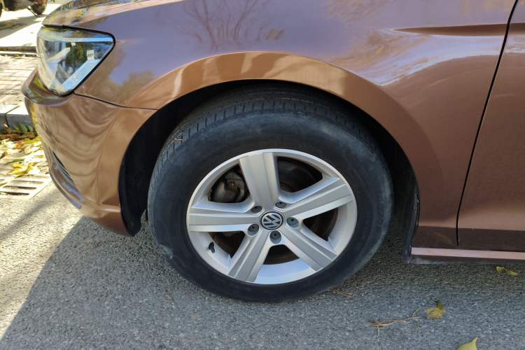 Used Volkswagen Lamando 2017 230TSI DSG Fashion Edition
