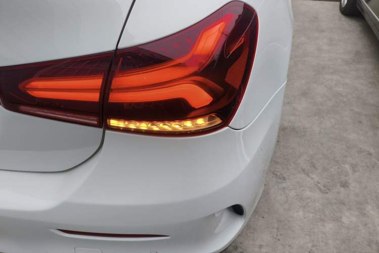 Used Mercedes-Benz A-Class 2022 A 200 L Sport Sedan Fashion Model
