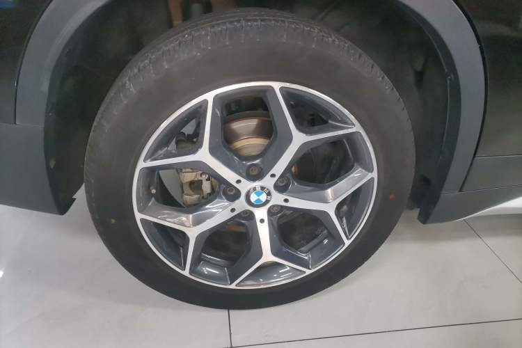 Used BMW X1 2016 xDrive20Li Luxury Model
