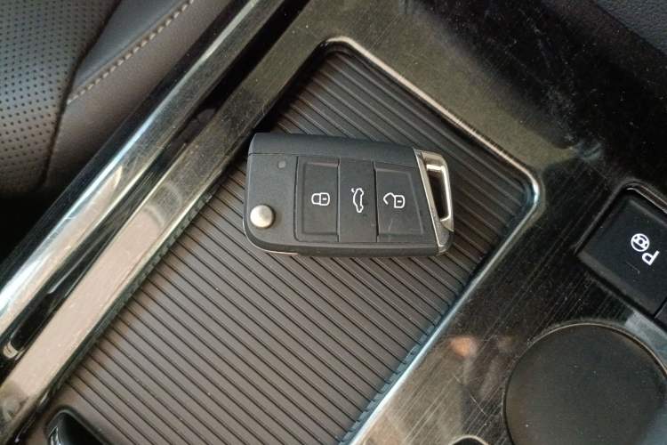 Used Volkswagen Teramont 2017 330TSI Two-Wheel-Drive Luxury Edition