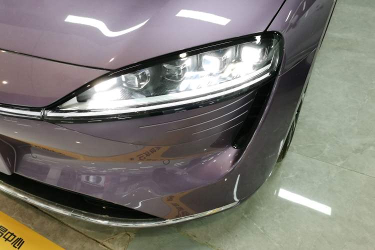 Used Hima Luxeed S7 2024 Pro Model
