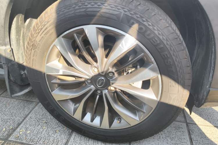 Used GAC Trumpchi GS8 2017 320T Two-Wheel Drive Luxury Smart Connectivity Version (7 Seats)
