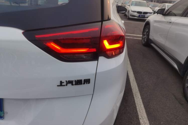 Used Chevrolet Orlando 2019 Redline 530T Automatic Enjoyment Version (5+2 Seating) China VI
