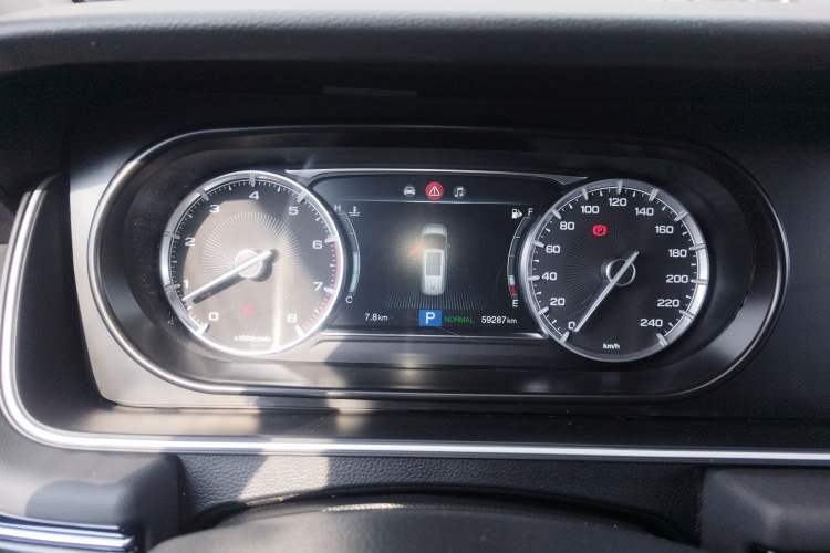 Used GAC Trumpchi M6 2021 270T DCT Elite Edition (7-seater)
