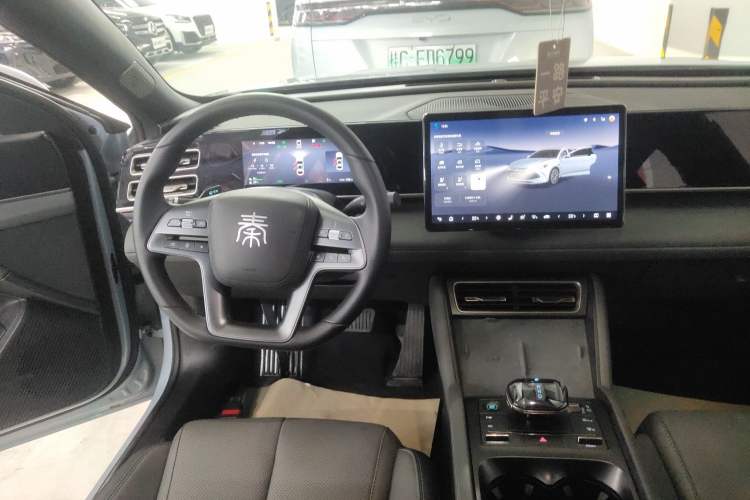 Used BYD Qin L 2025 DM-i Smart Drive 120KM Superior Model
