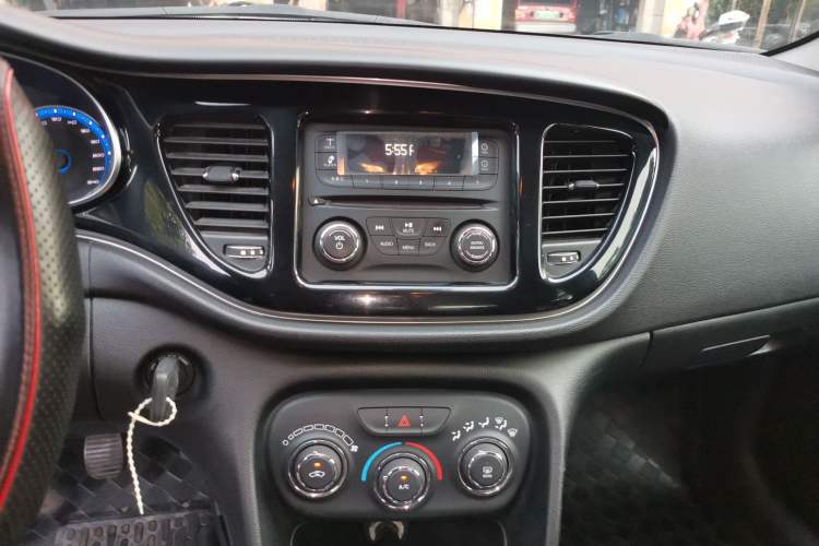 Used Fiat Viaggio 2015 1.4T Manual Enjoyment Edition
