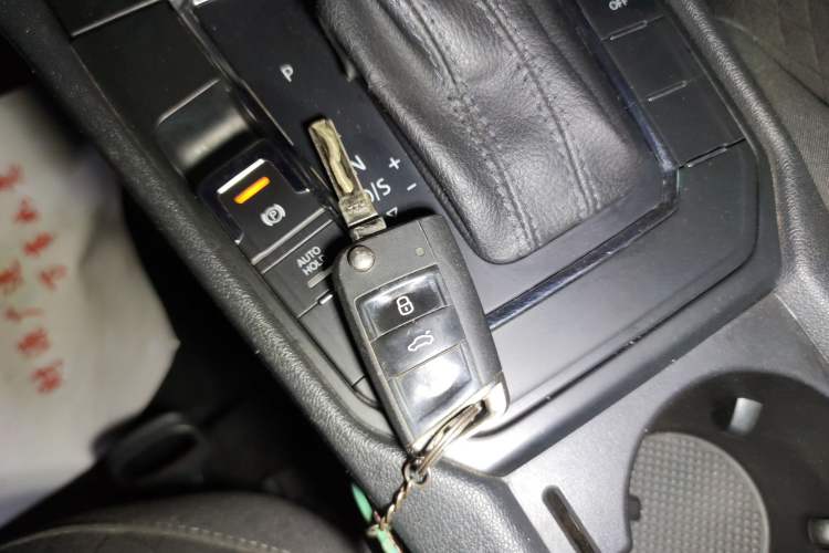 Used Volkswagen Lamando 2019 230TSI DSG Fashion Edition China V Standard
