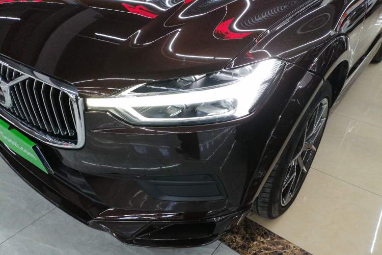 Used Volvo XC60 2019 T5 4x4 Zhiyuan Edition China VI Standard
