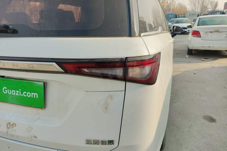 Used Wuling Jiachen 2022 1.5T CVT Smart Luxury Version
