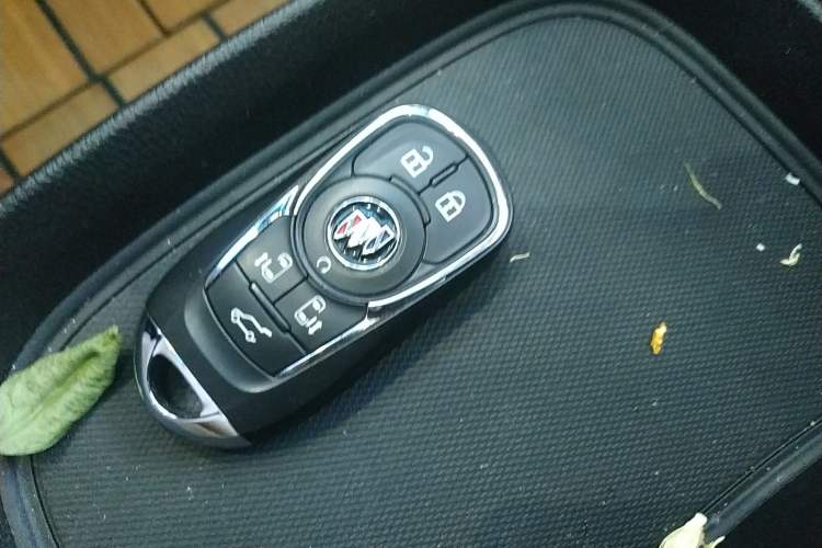 Used Buick GL8 2020 ES Land Cruiser 653T Luxury Model