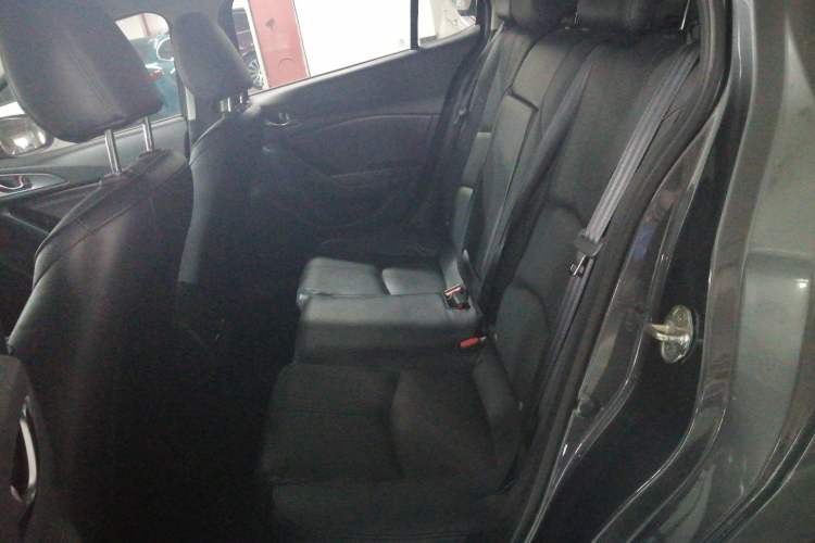 Used Mazda Mazda 3 Axela 2017 Sedan 2.0L Automatic Prestige Model China V Standard