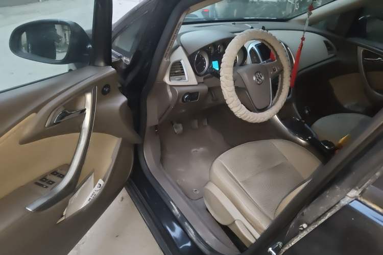 Used Buick GT 2013 GT 1.6L Manual Entry-Level Model