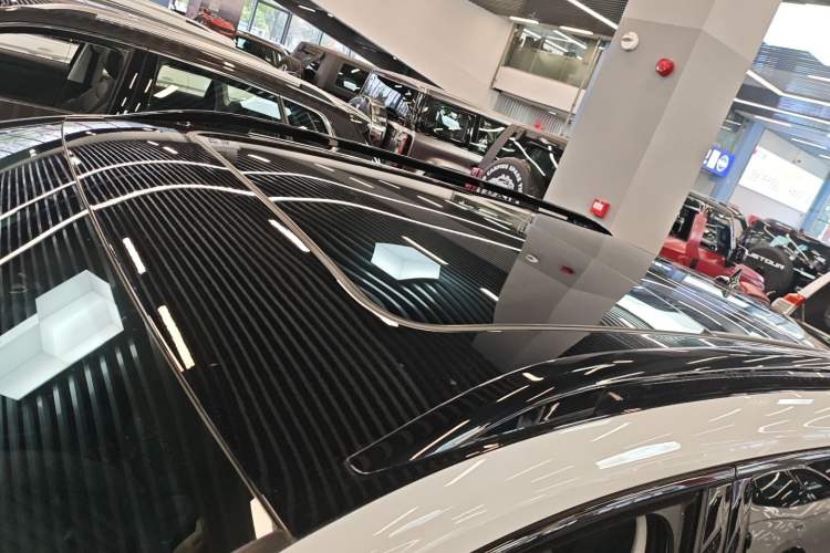 Used Volkswagen Tharu 2024 300TSI Two-Wheel-Drive Moon Luxury Edition