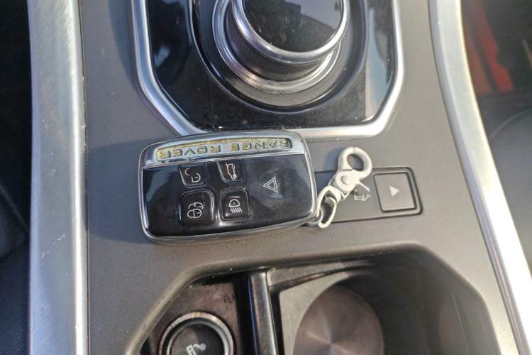 Used Land Rover Range Rover Evoque 2017 2.0T SE Smart Glow Edition
