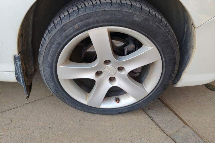 Used Peugeot 408 2013 2.0L Automatic Comfort Edition