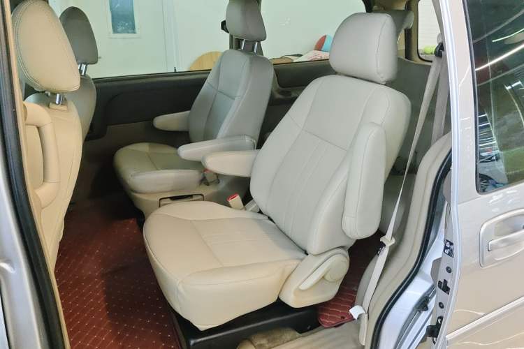 Used Buick GL8 2014 2.4L Classic Edition