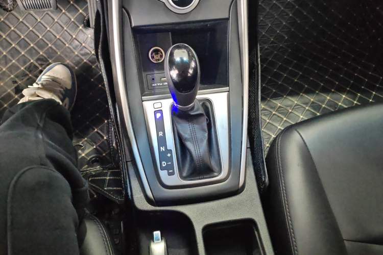 Used Hyundai Elantra 2016 1.6L Automatic Smart Version