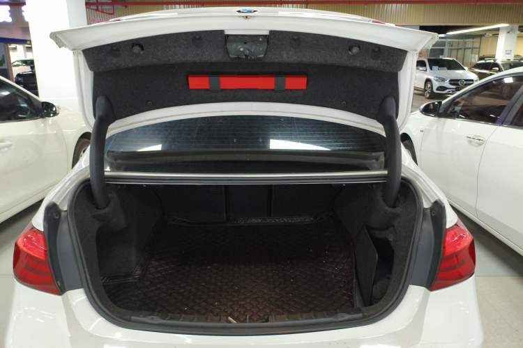 Used BMW 3 Series 2018 320Li Leading Model M Sport Package
