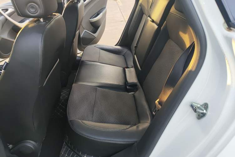 Used Buick GT 2014 XT 1.6L Automatic Fashion Edition
