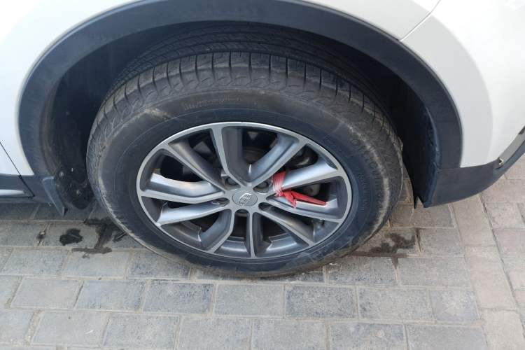 Used Geely Auto Emgrand X7 Sport 2018 1.8TD Automatic Two-Wheel Drive Zhiya Model