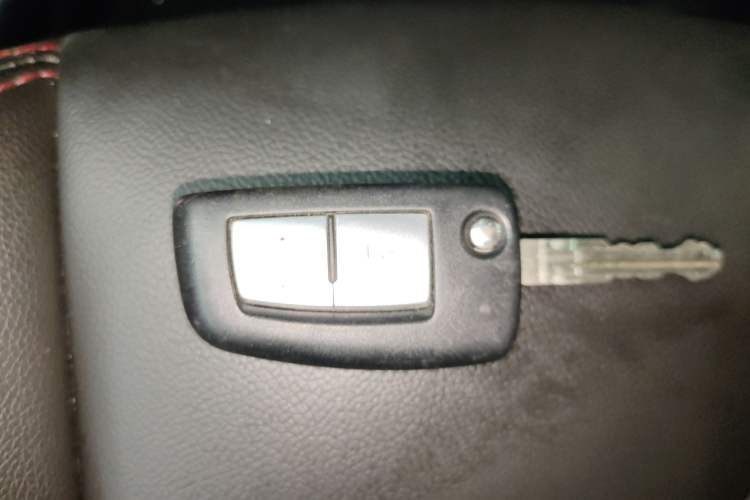 Used Nissan Tiida 2021 1.6L CVT Cool Edition
