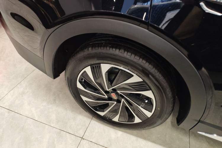 Used Hongqi HS7 PHEV 2024 2.0T PHEV Four-Wheel Drive Flagship Edition 6 Seats
