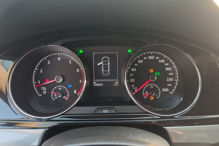 Used Volkswagen Lamando 2015 330TSI DSG Comfort Edition
