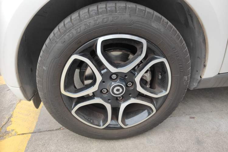 Used  fortwo 2018 0.9T 66kW Hardtop Pioneer Edition China V Emission Standard
