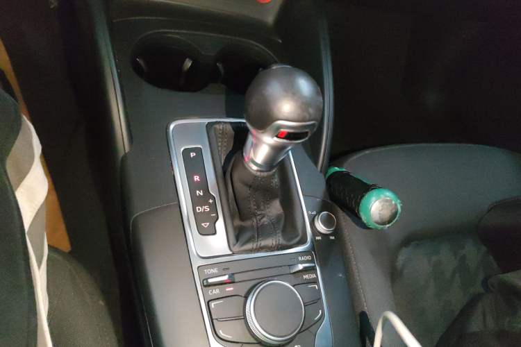 Used Audi A3 2014 Limousine 35 TFSI Automatic Fashion Model