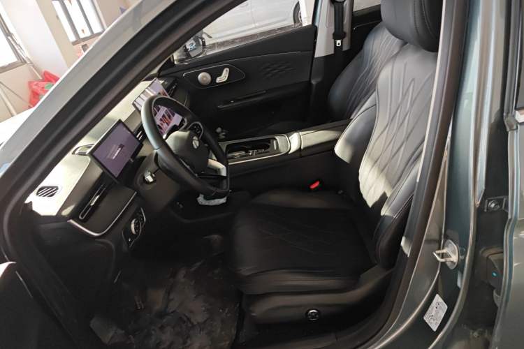 Used Chery Fengyun A8L 2025 1.5 TGDI 145 km Luxury Version
