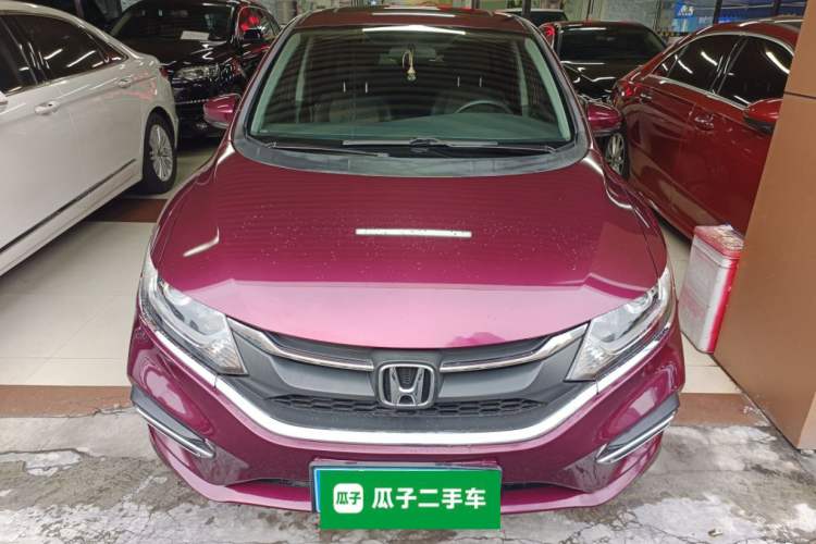 Used Honda Jade 2017 1.8L automatic Comfort version 5 seats
