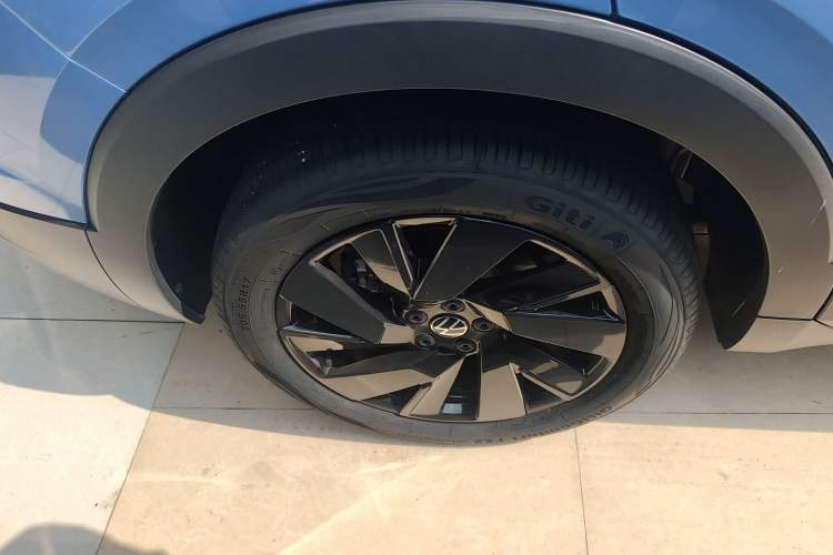 Used Volkswagen Tharu 2025 NewRui 300TSI Prestige Edition
