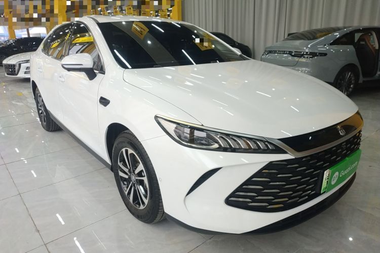 Used BYD Qin PLUS 2025 DM-i Smart Drive 120KM Superior Model
