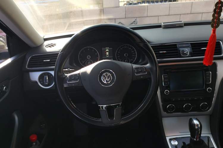 Used Volkswagen Passat 2014 1.8TSI DSG Prestige Edition
